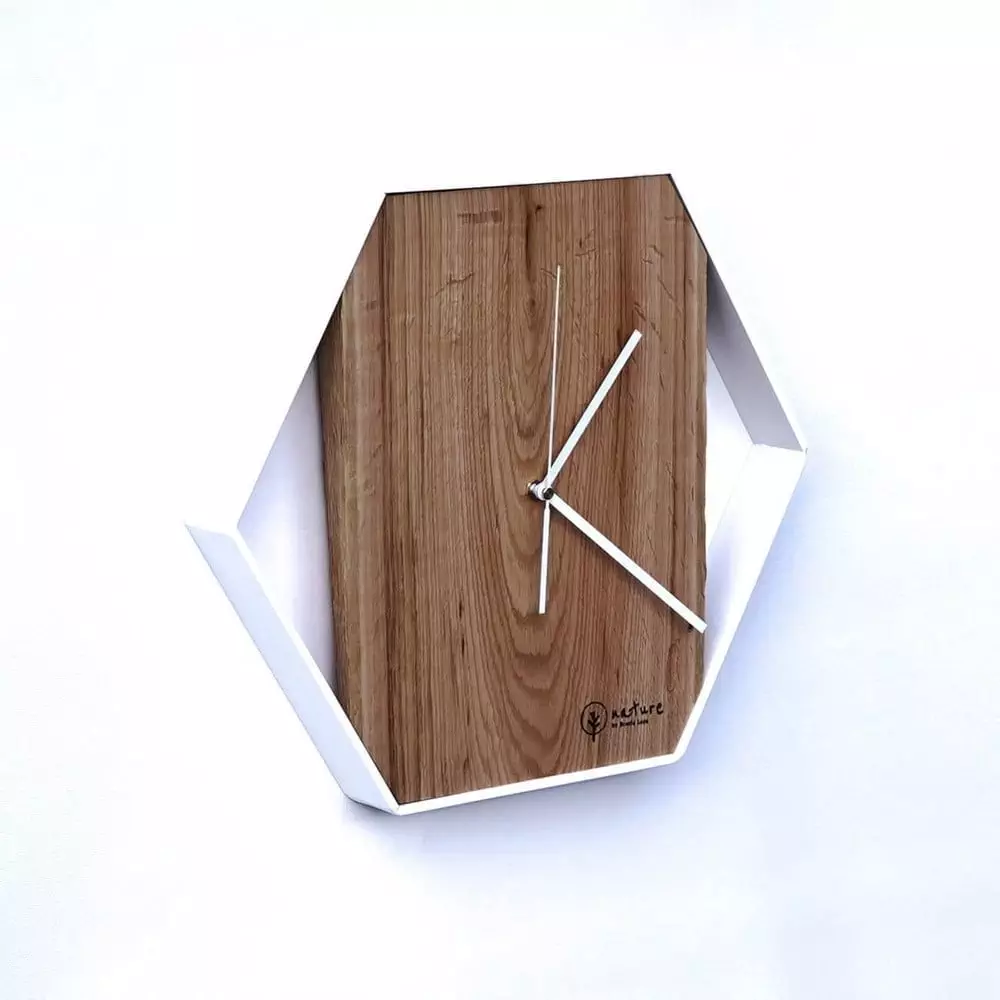 Sześciokątny zegar loftowy Time&Vertical (pionowy) 50 cm biało-drewniany